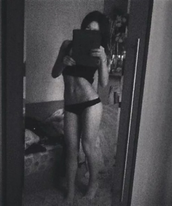 🌟 Я живу в Москве 🏙️ и готова предложить тебе незабываемый опыт. 💋 Я знаю толк в искусстве соблазнения и умею дарить удовольствие. Мои услуги настолько разнообразны, что я уверена, найду способ угодить даже самым искушенным гурманам. 👠 С фото и отзывами можно ознакомиться на моей странице. 📸 Обещаю, что уйдешь от меня счастливым и полон энергии. ✨ Если искрилка интереса уже появилась, не теряй время и свяжись со мной прямо сейчас. 💃🔥 Жду встречи, чтобы сделать нашу встречу незабываемой. 💕 Яна